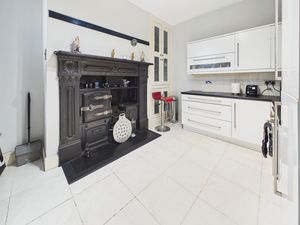 Photo 14- click for photo gallery